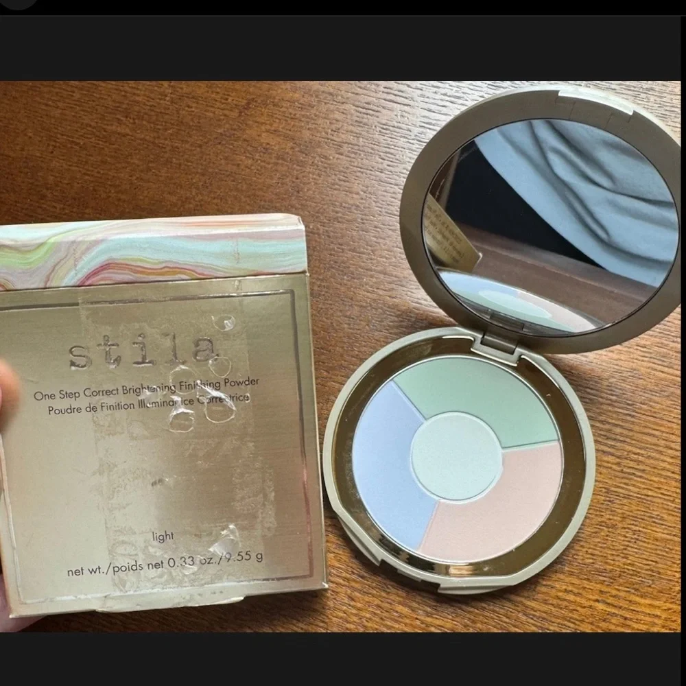 STILA-ONE STEP CORRECT BRIGHTENING FINISHING POWDER-LIGHT-NIB-0.33OZ/9.55g - Picture 4 of 6